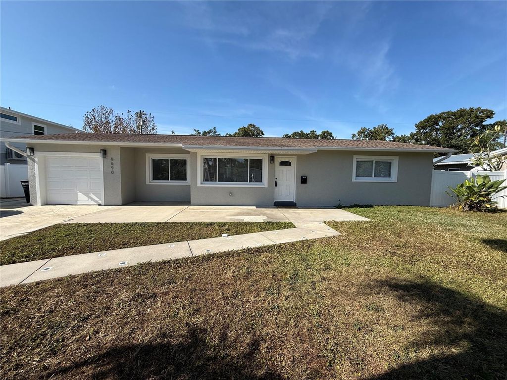 6690 17TH STREET N, St Petersburg, FL 33703