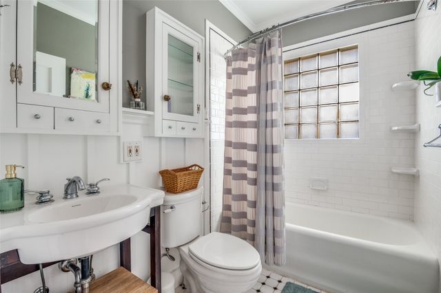 708 Blaylock Drive, Dallas, TX 75203