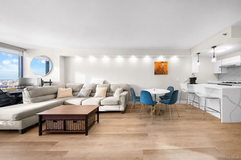 474 48th Avenue 35E, Long Island City, NY 11109 — exterior