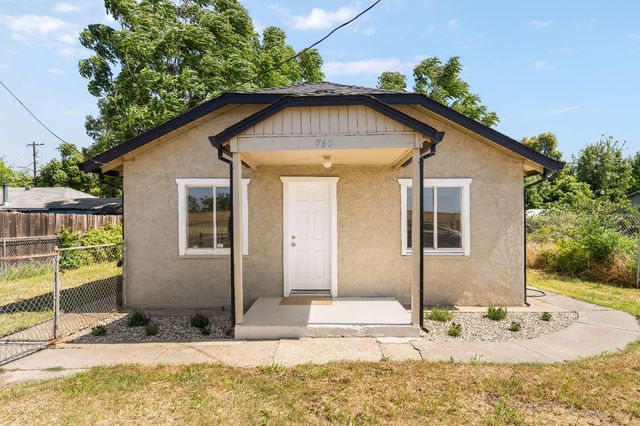 760 Sycamore Ave, Olivehurst, CA 95961