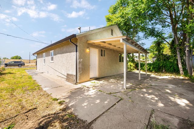 760 Sycamore Ave, Olivehurst, CA 95961