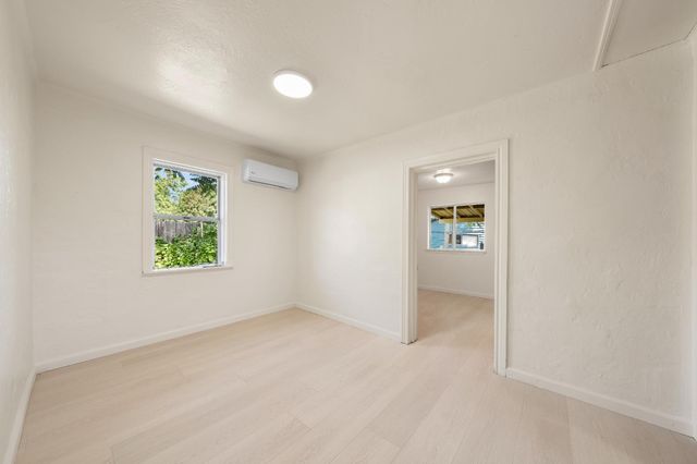 760 Sycamore Ave, Olivehurst, CA 95961