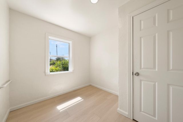 760 Sycamore Ave, Olivehurst, CA 95961