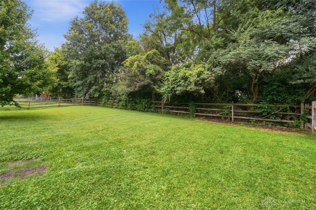740 Oak Forest Drive, Hamilton Twp, OH 45152