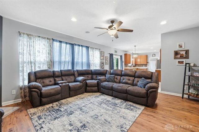 740 Oak Forest Drive, Hamilton Twp, OH 45152