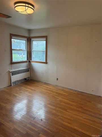 791 Park Avenue, Uniondale, NY 11553