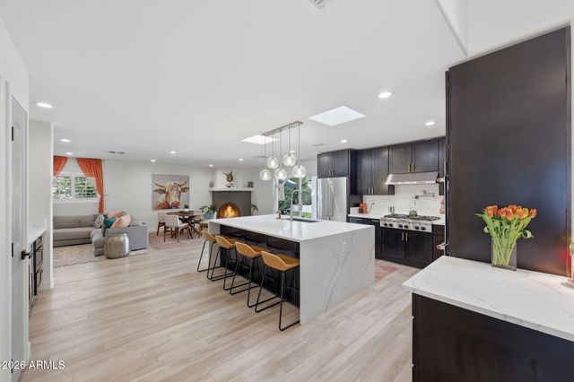 7201 N 22ND Street, Phoenix, AZ 85020