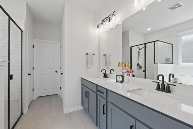 179 Kings Canyon DR, Dripping Springs, TX 78620
