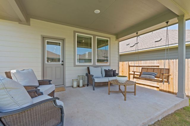 179 Kings Canyon DR, Dripping Springs, TX 78620