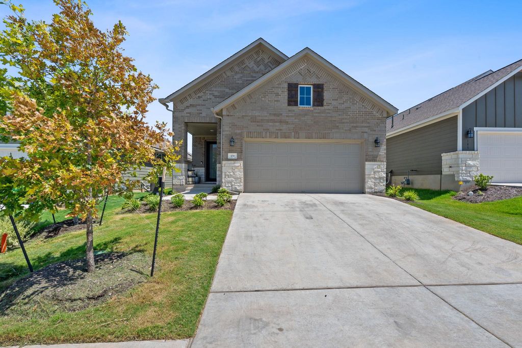 179 Kings Canyon DR, Dripping Springs, TX 78620