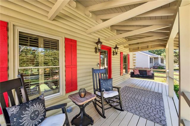 515 Ivey Road, Graham, NC 27253