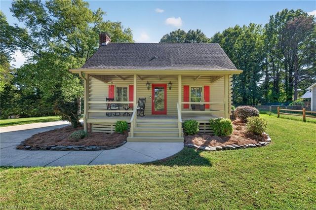 515 Ivey Road, Graham, NC 27253