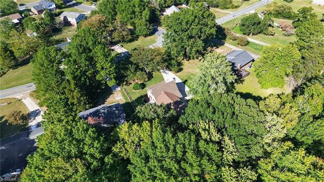 515 Ivey Road, Graham, NC 27253
