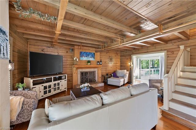 515 Ivey Road, Graham, NC 27253