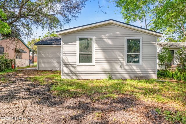 1588 W 15TH Street, Jacksonville, FL 32209