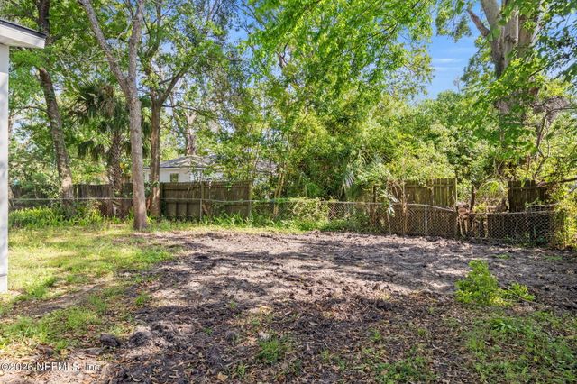 1588 W 15TH Street, Jacksonville, FL 32209