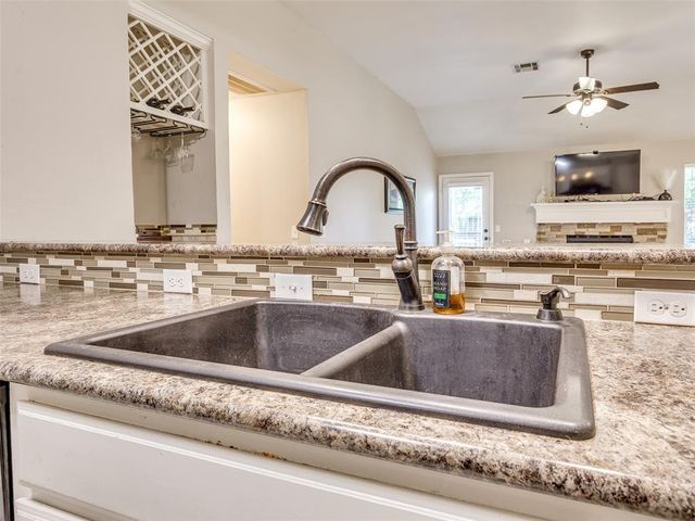 12413 NW 3rd Street, Yukon, OK 73099