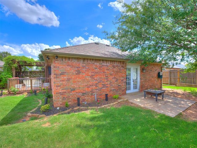 12413 NW 3rd Street, Yukon, OK 73099