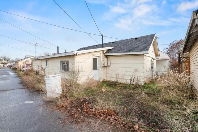 5007 N Altamont St, Spokane, WA 99217