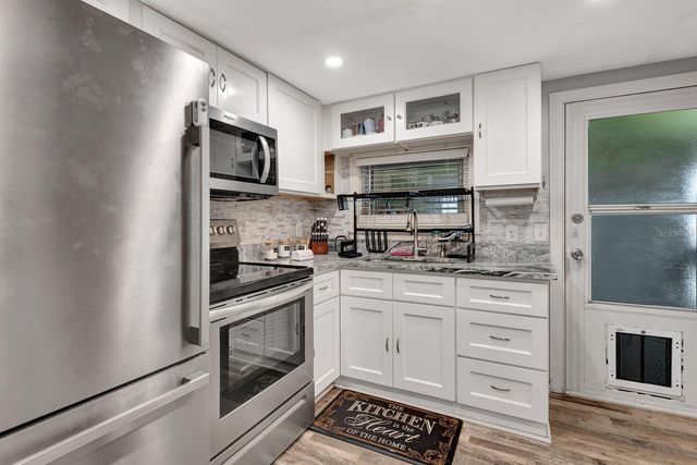 997 28TH AVENUE DRIVE E, Bradenton, FL 34208