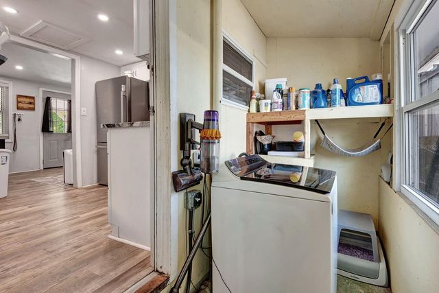 997 28TH AVENUE DRIVE E, Bradenton, FL 34208