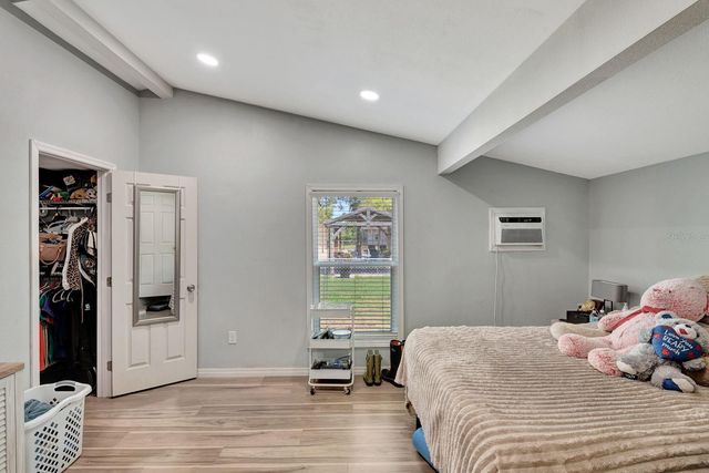 997 28TH AVENUE DRIVE E, Bradenton, FL 34208