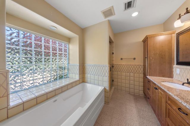 4225 Santa Fe St, Riverbank, CA 95367