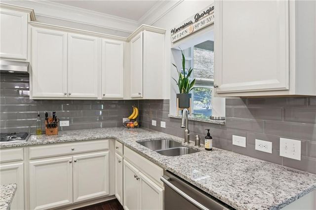 1177 Smithwell Point NW, Kennesaw, GA 30152
