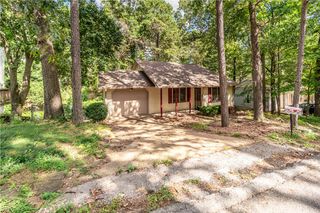 108 E Jay Lane, Eureka Springs, AR 72632