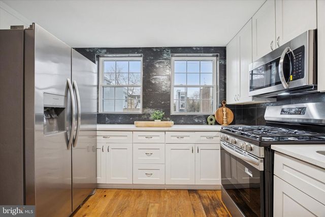 2047 N RANDOLPH ST, Philadelphia, PA 19122