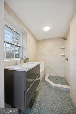 2047 N RANDOLPH ST, Philadelphia, PA 19122