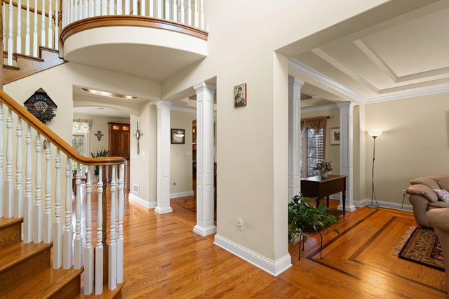 855 Pingel Place, Crown Point, IN 46307