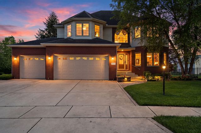 855 Pingel Place, Crown Point, IN 46307