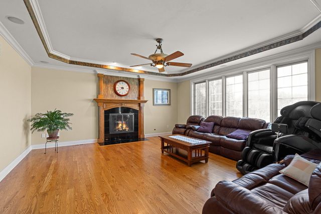 855 Pingel Place, Crown Point, IN 46307