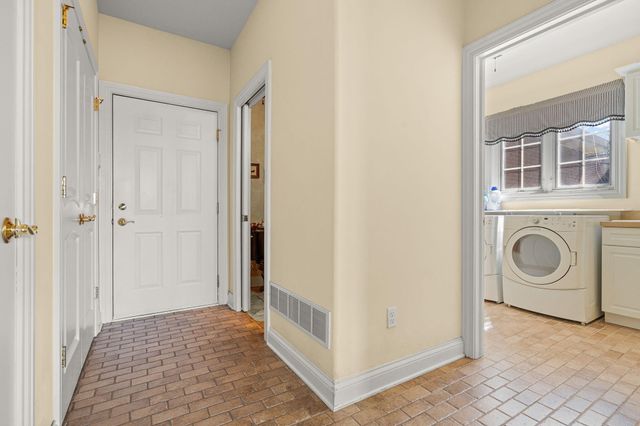 855 Pingel Place, Crown Point, IN 46307