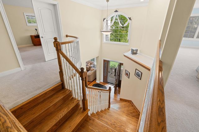 855 Pingel Place, Crown Point, IN 46307