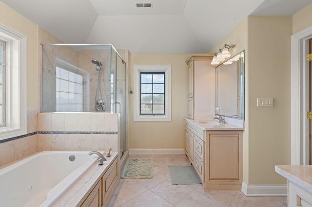 855 Pingel Place, Crown Point, IN 46307