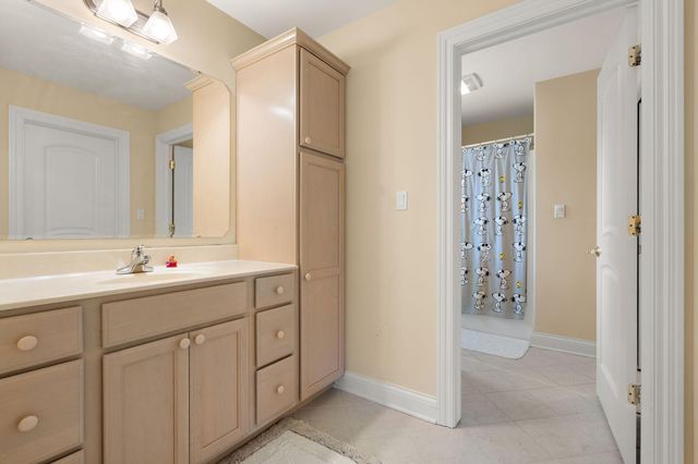 855 Pingel Place, Crown Point, IN 46307