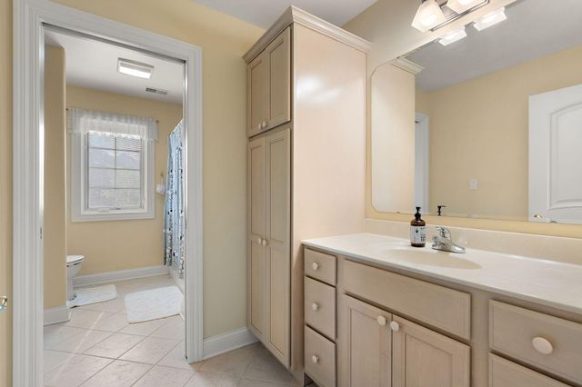 855 Pingel Place, Crown Point, IN 46307