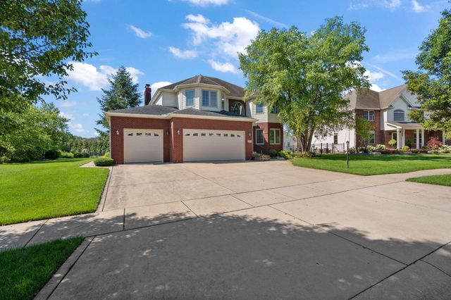 855 Pingel Place, Crown Point, IN 46307