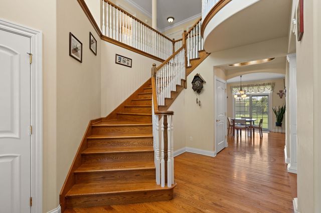 855 Pingel Place, Crown Point, IN 46307