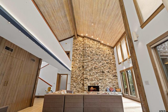 196 N Peaceful Woods Trail, Holly Lake Ranch, TX 75765