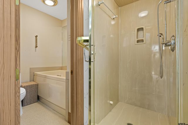 196 N Peaceful Woods Trail, Holly Lake Ranch, TX 75765