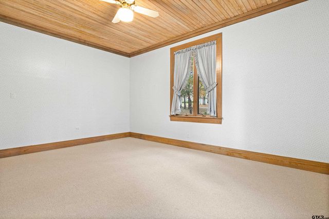 196 N Peaceful Woods Trail, Holly Lake Ranch, TX 75765