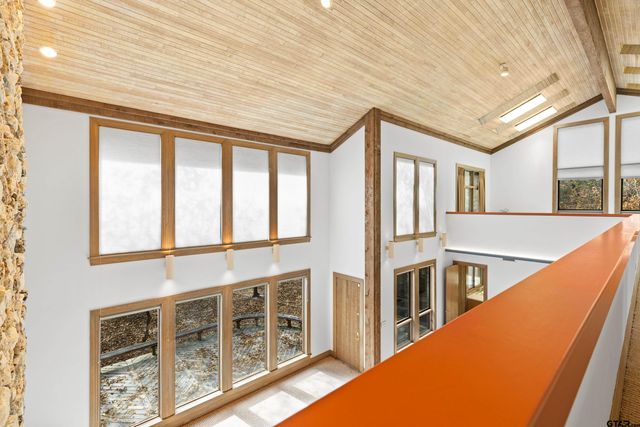 196 N Peaceful Woods Trail, Holly Lake Ranch, TX 75765