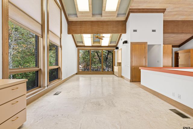 196 N Peaceful Woods Trail, Holly Lake Ranch, TX 75765