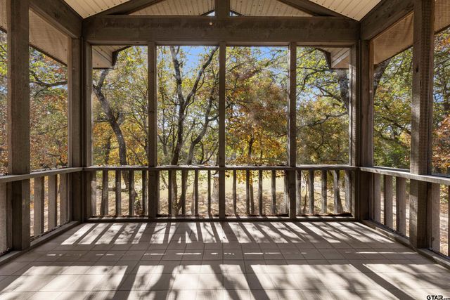 196 N Peaceful Woods Trail, Holly Lake Ranch, TX 75765