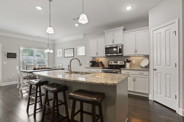 1353 Duns Ln, Nolensville, TN 37135