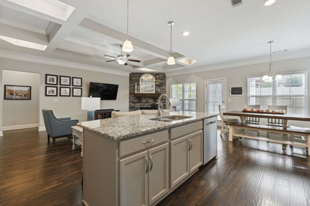 1353 Duns Ln, Nolensville, TN 37135