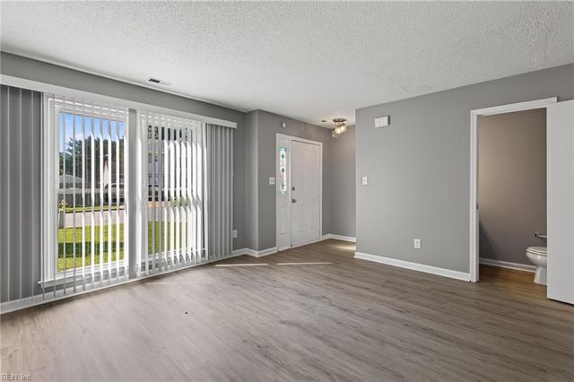 5504 Landings CRST, Virginia Beach, VA 23464
